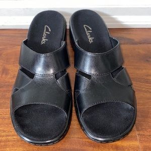 Clarks Women’s Black Leather Open Toe Sandal Low Heel Size 6.5 Made in Brazil